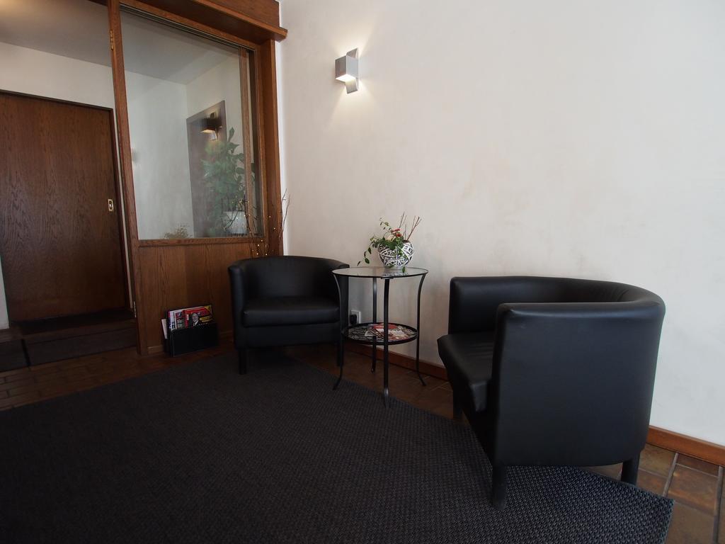 Hotel Restaurant Margaretenhof Überherrn Esterno foto
